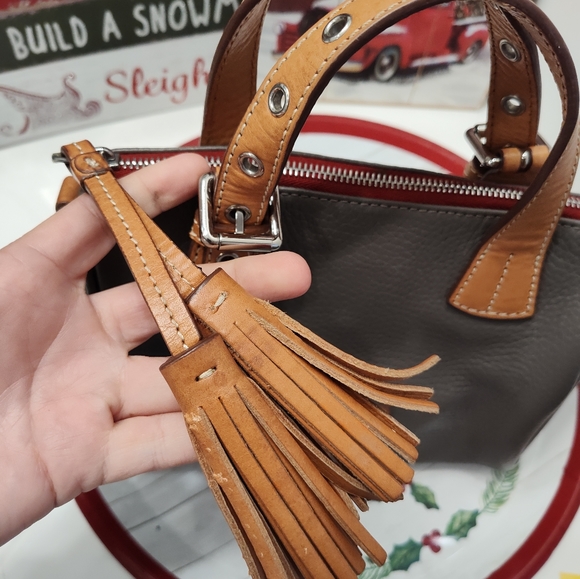 ❤️EUC Dooney and Bourke Kendra Mini Crossbody Satchel Bag, Grey & Tan Leather - Picture 7 of 16